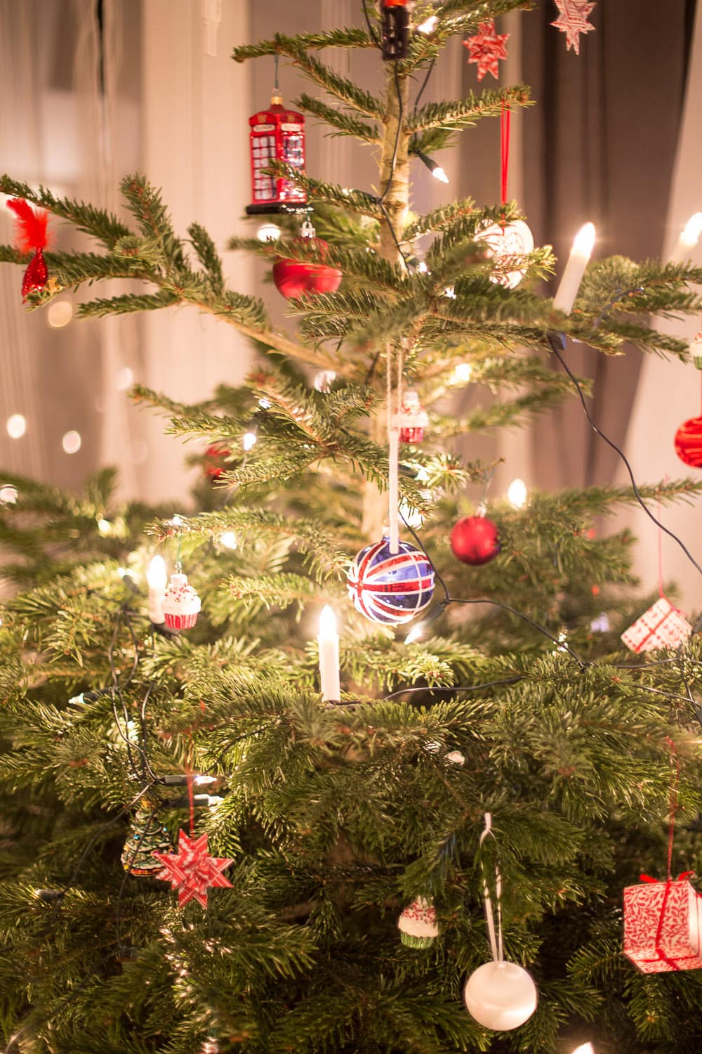 Weihnachtsbaum fotografieren: Die richtigen Einstellungen für deine Kamera