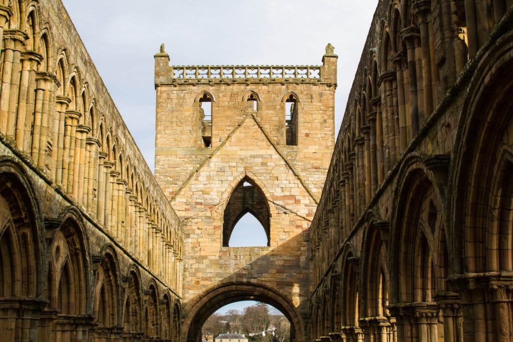 cotland: Border Abbeys Way Road Trip to the Scottish Borders: Jedburgh Abbey