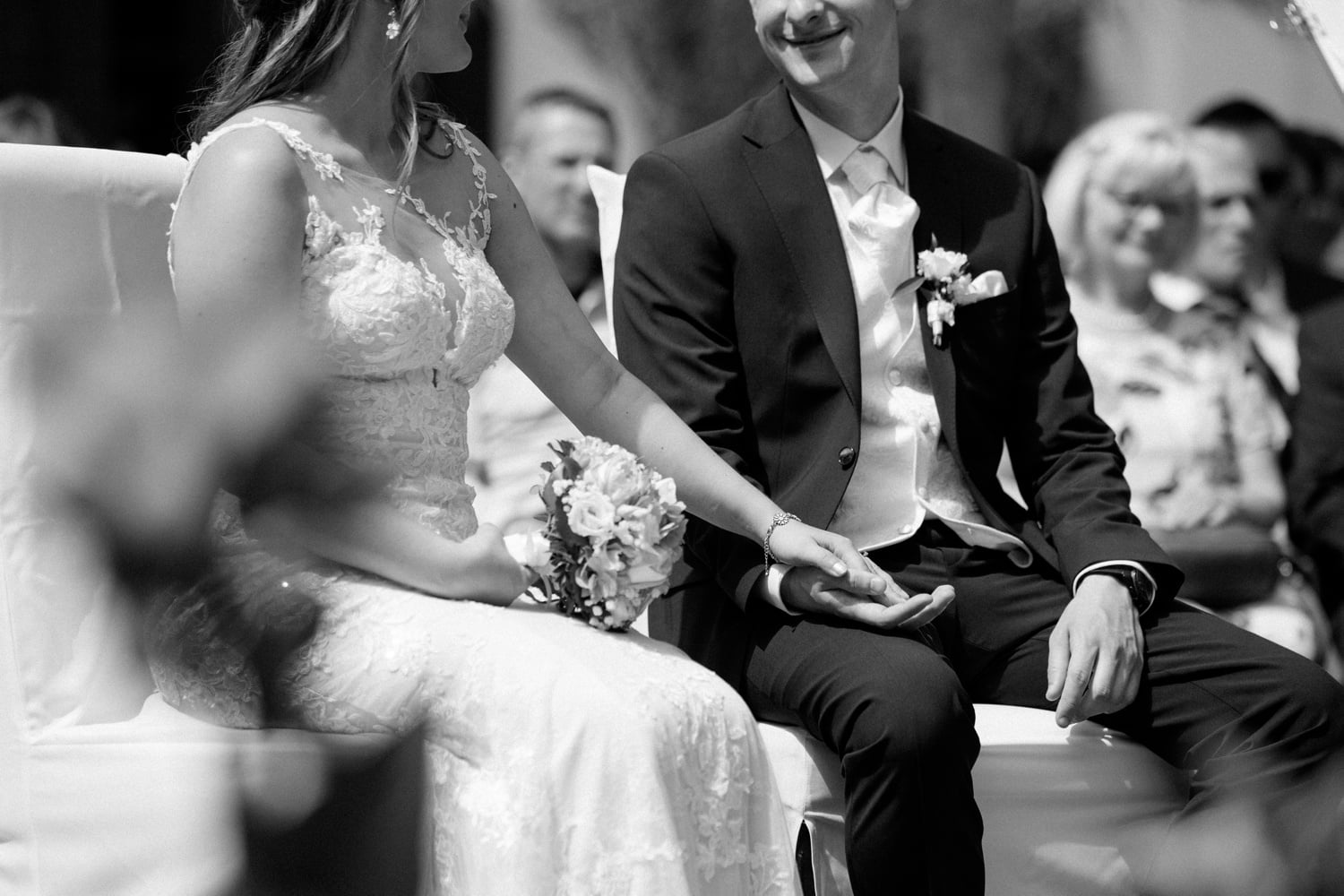 Sommerliche Hochzeit im Ochsenstall vom Schloss und Gutshof Britz Berlin