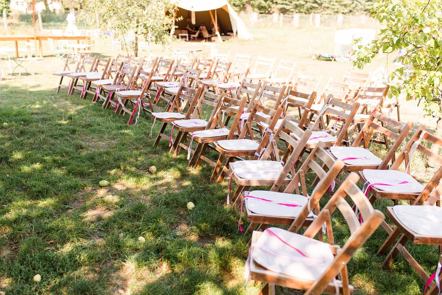 Wunderschöne Landhochzeit im Schmetterlingsgarten (Uckermark)