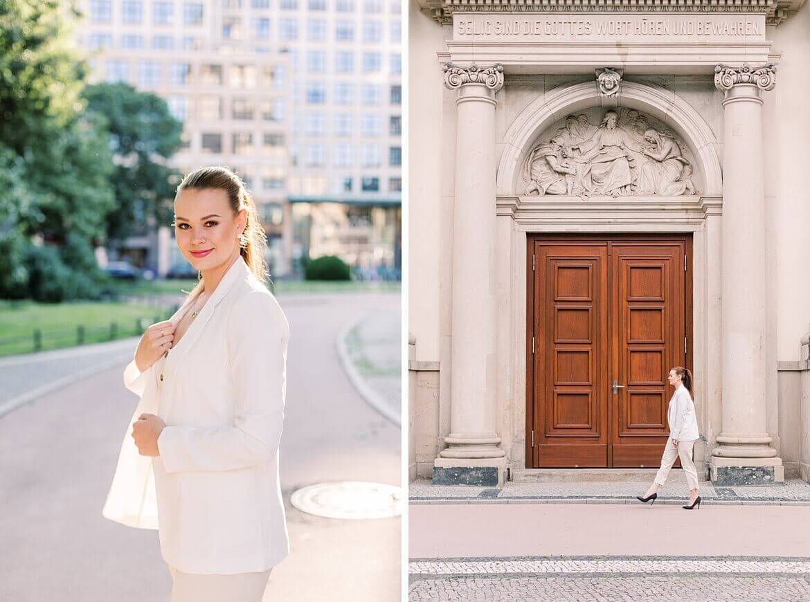 Portraits einer Frau auf dem Gendarmenmarkt Berlin