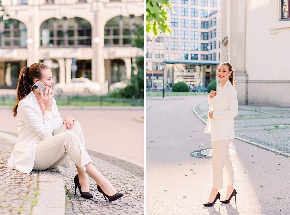 Portraits einer Frau auf dem Gendarmenmarkt Berlin