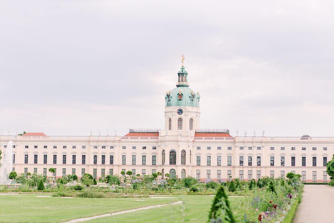 Außenaufnahme vom Schloss Charlottenburg