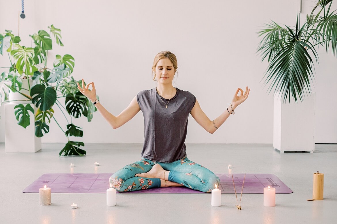 Johanna in der Meditation