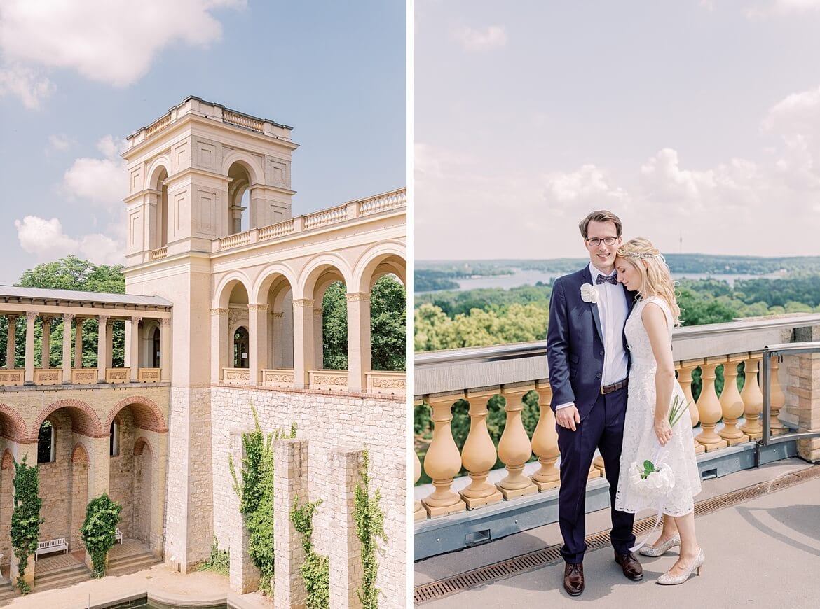 Brautpaar umarmt sich auf einem Turm des Belvedere