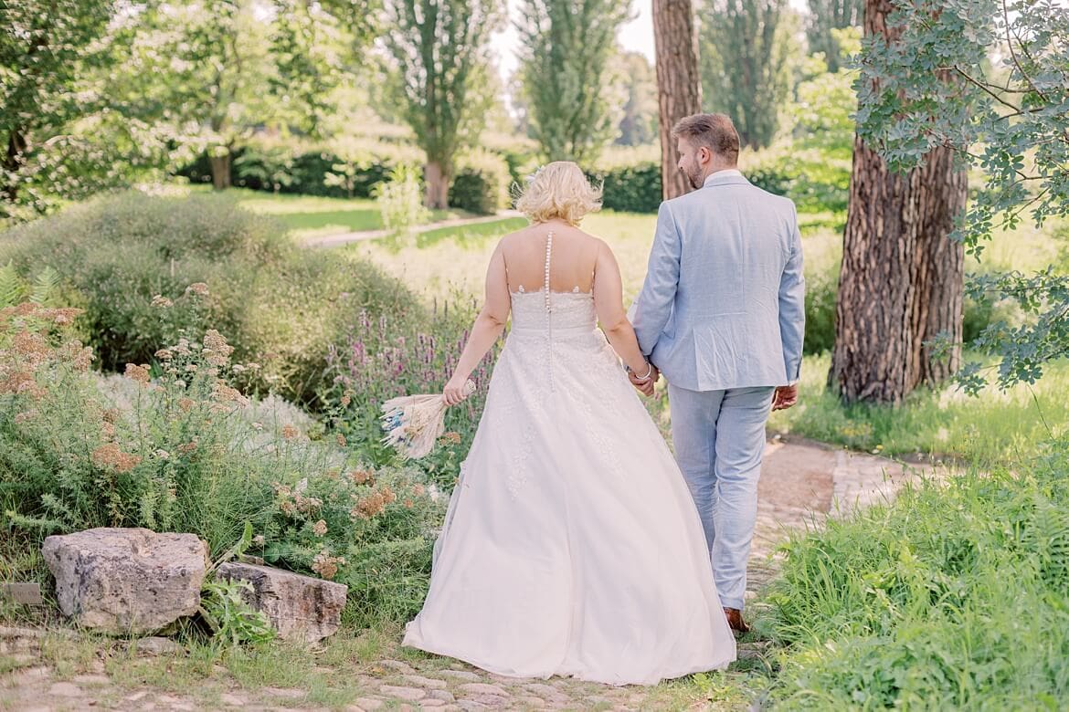 Brautpaar im Botanischen Garten