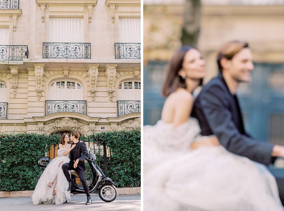 Paar sitzt auf einer Vespa und fährt durch die Straßen Paris