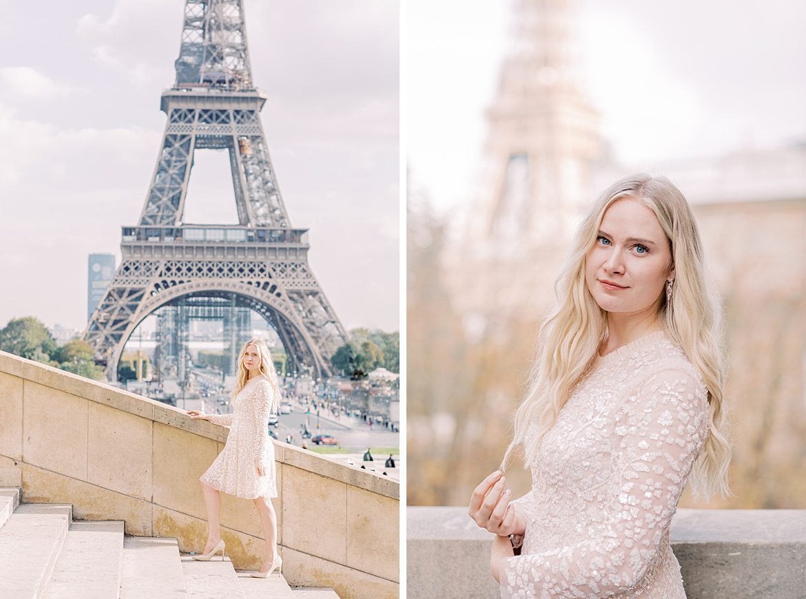 Blonde Frau vor dem Eiffelturm in Paris