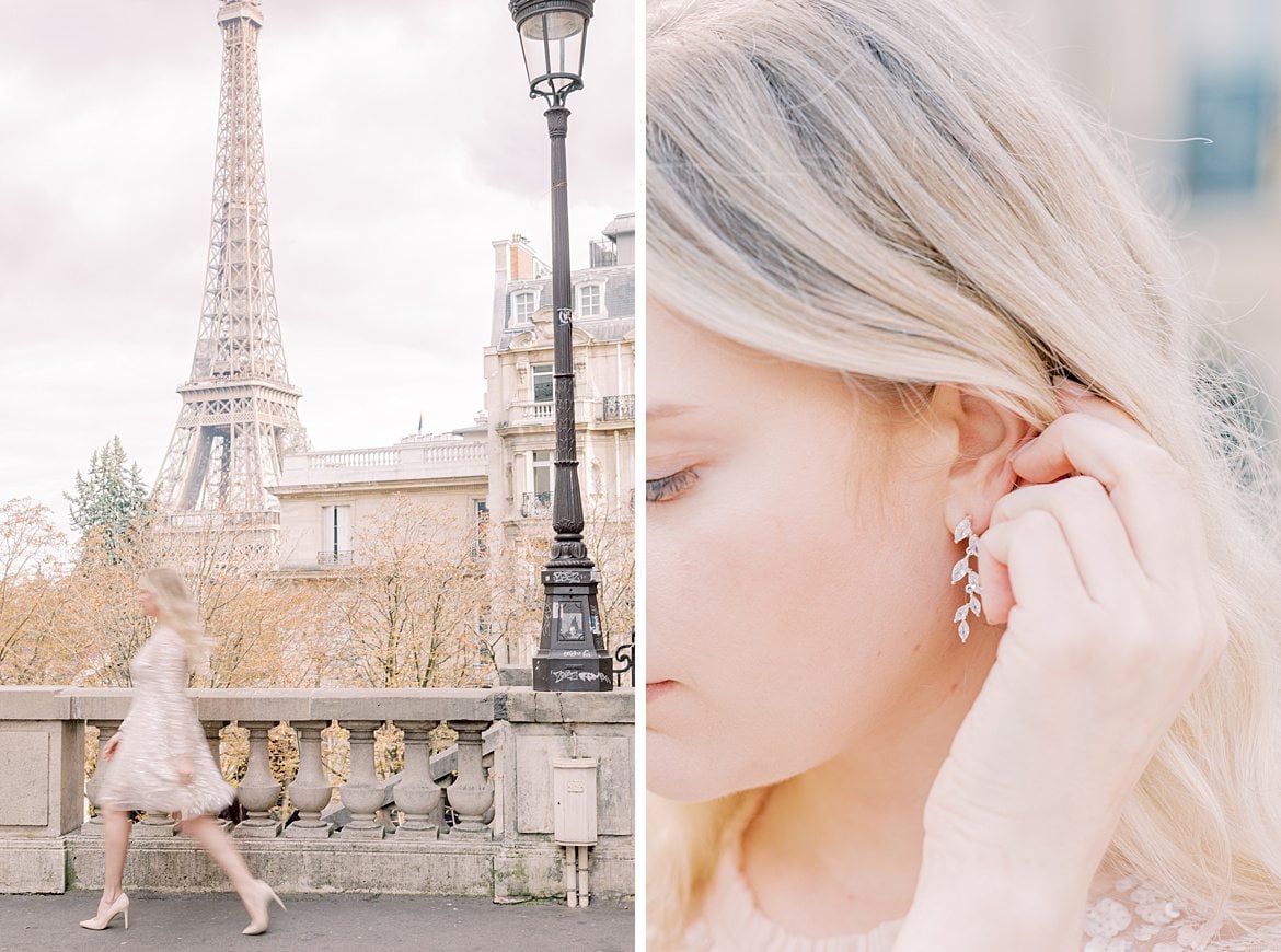 Blonde Frau vor dem Eiffelturm in Paris