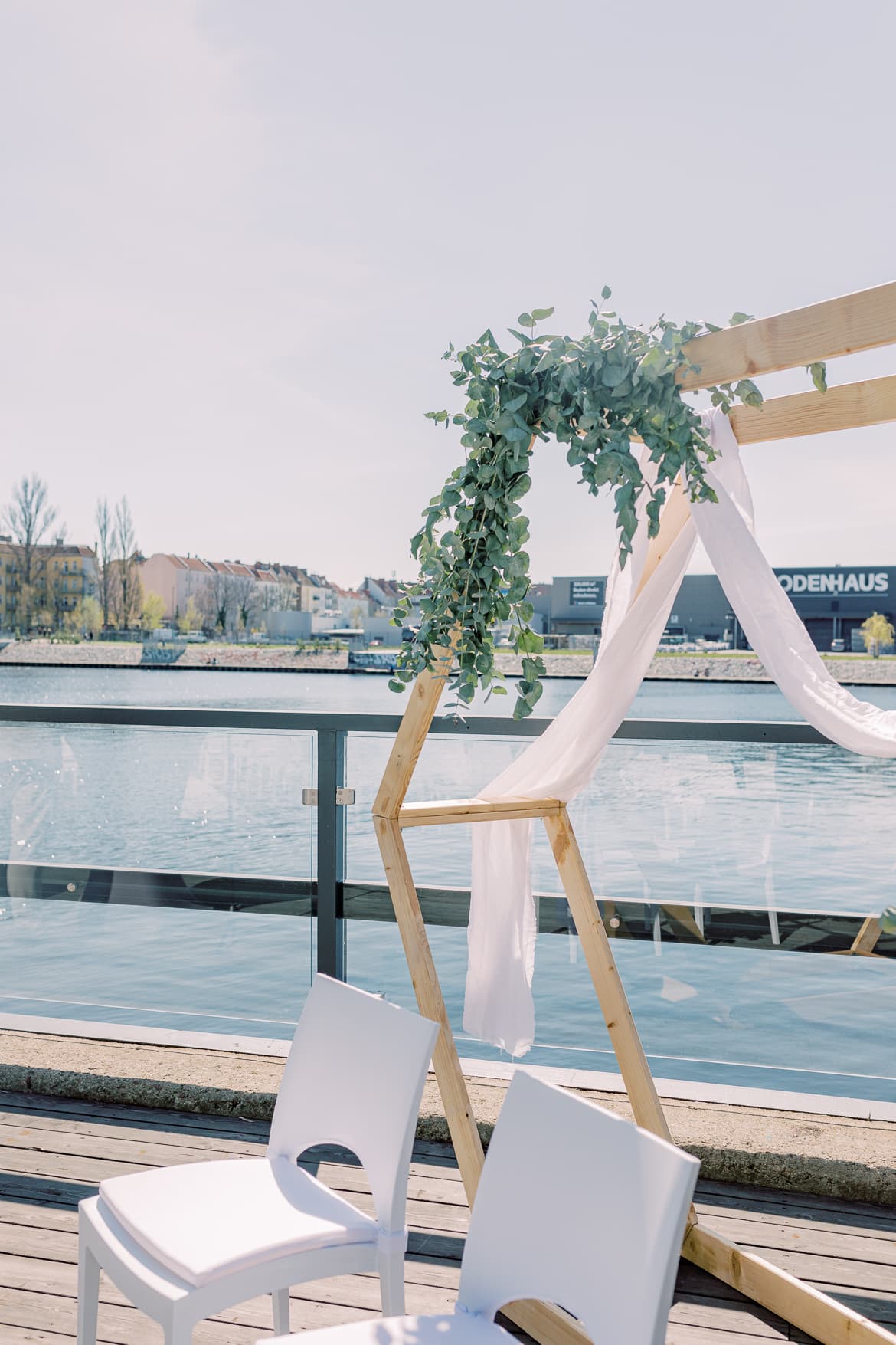 Traubogen an der Spree in der White Spreelounge Berlin