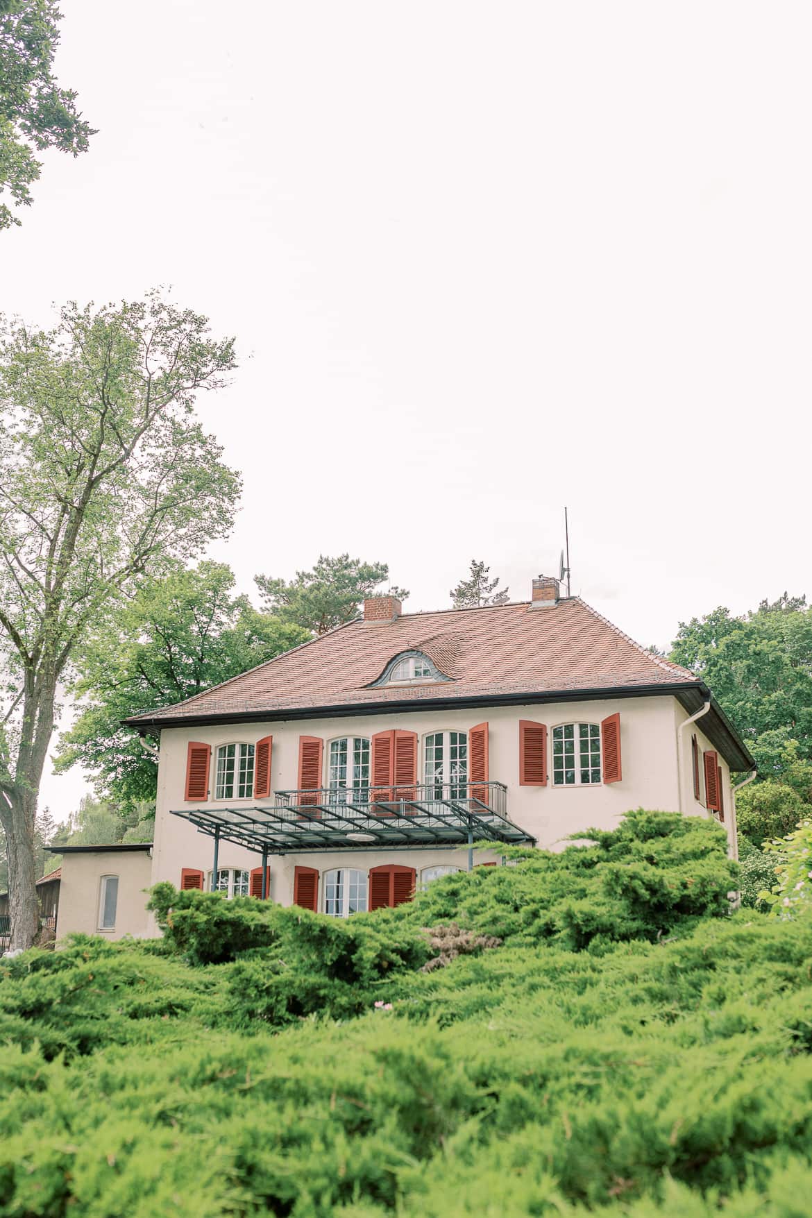 Hotel Waldhaus Prieros von außen