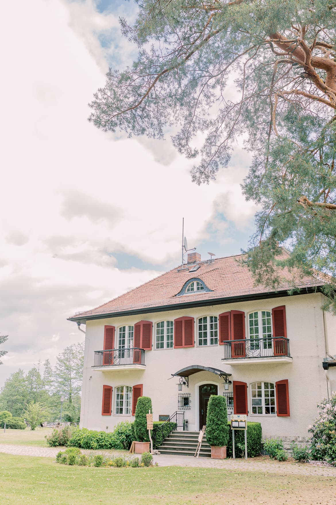 Hotel Waldhaus Prieros von außen