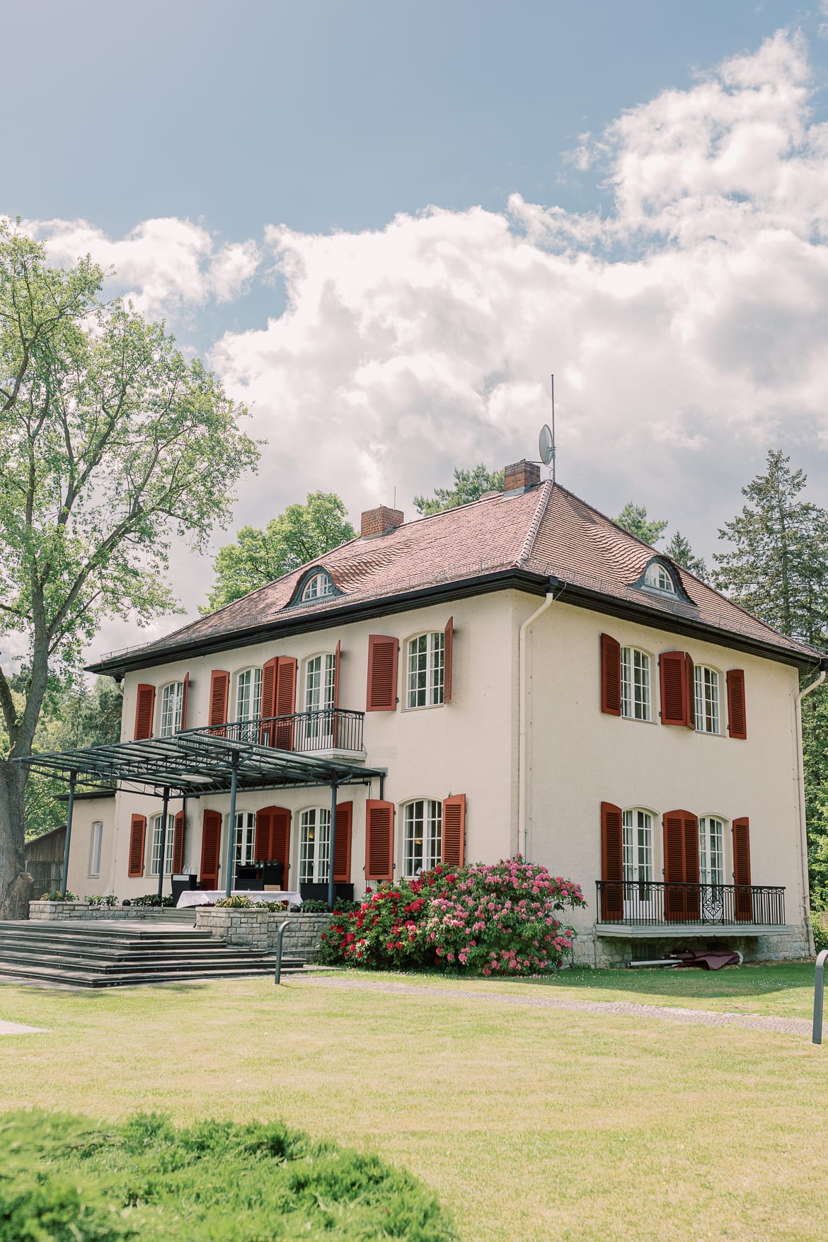 Hotel Waldhaus Prieros von außen