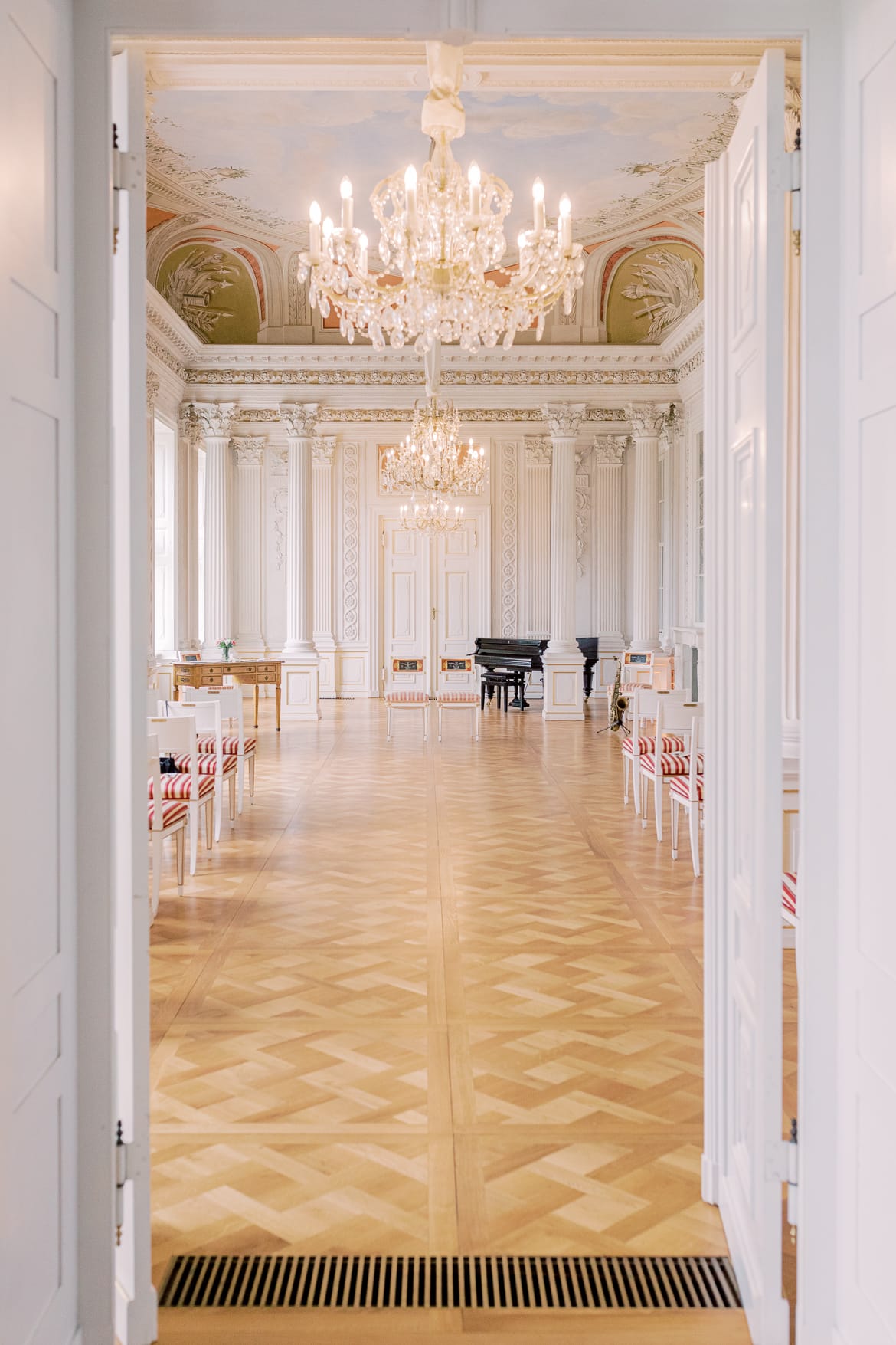 Festsaal im Schloss Friedrichsfelde Berlin