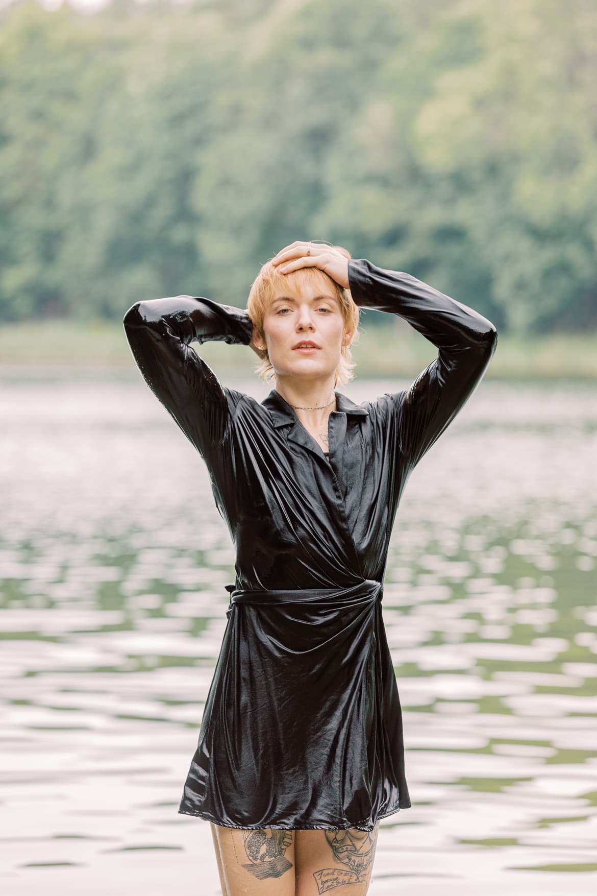 Kreative Portraits im See mit River und Fine Art Fotografin Miriam Kaulbarsch