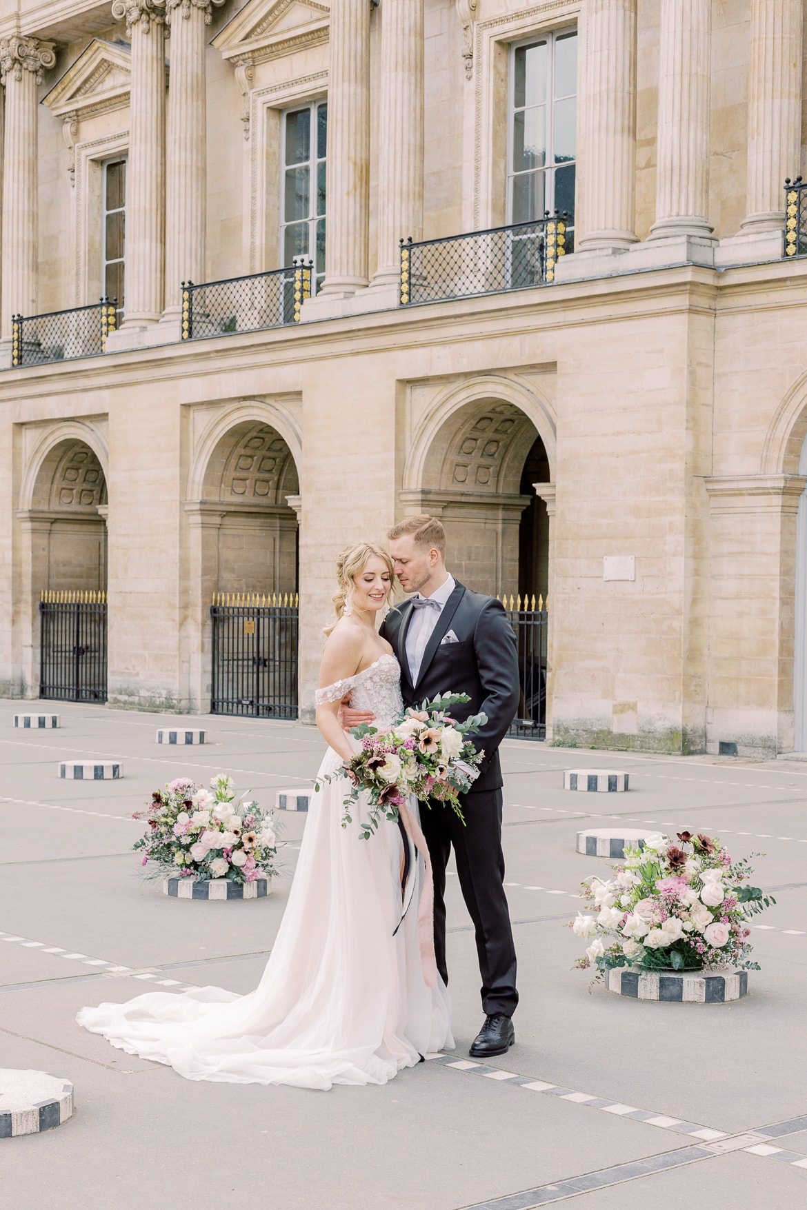 Hochzeitspaar im Palais Royal Paris