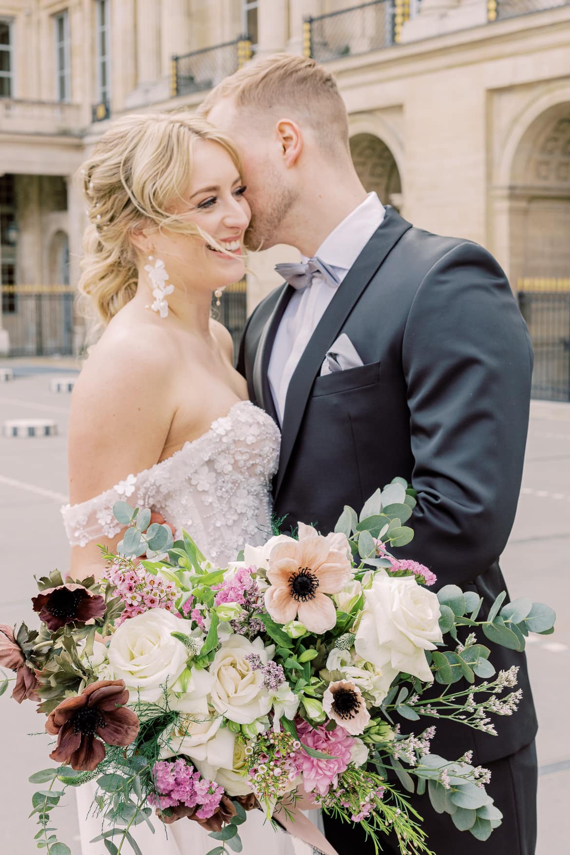 Hochzeitspaar im Palais Royal Paris