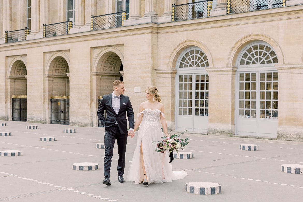 Hochzeitspaar im Palais Royal Paris