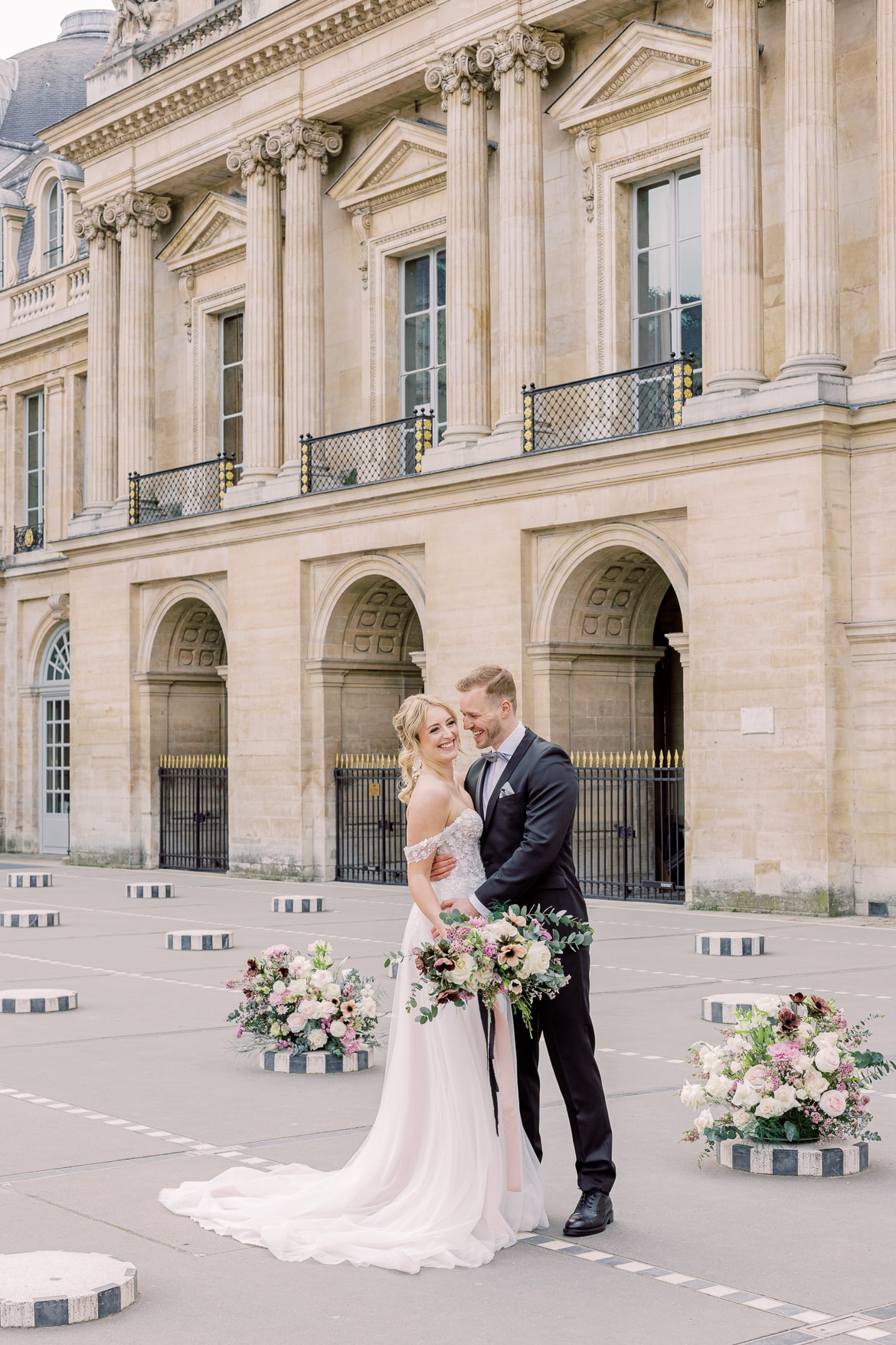 Hochzeitspaar im Palais Royal Paris