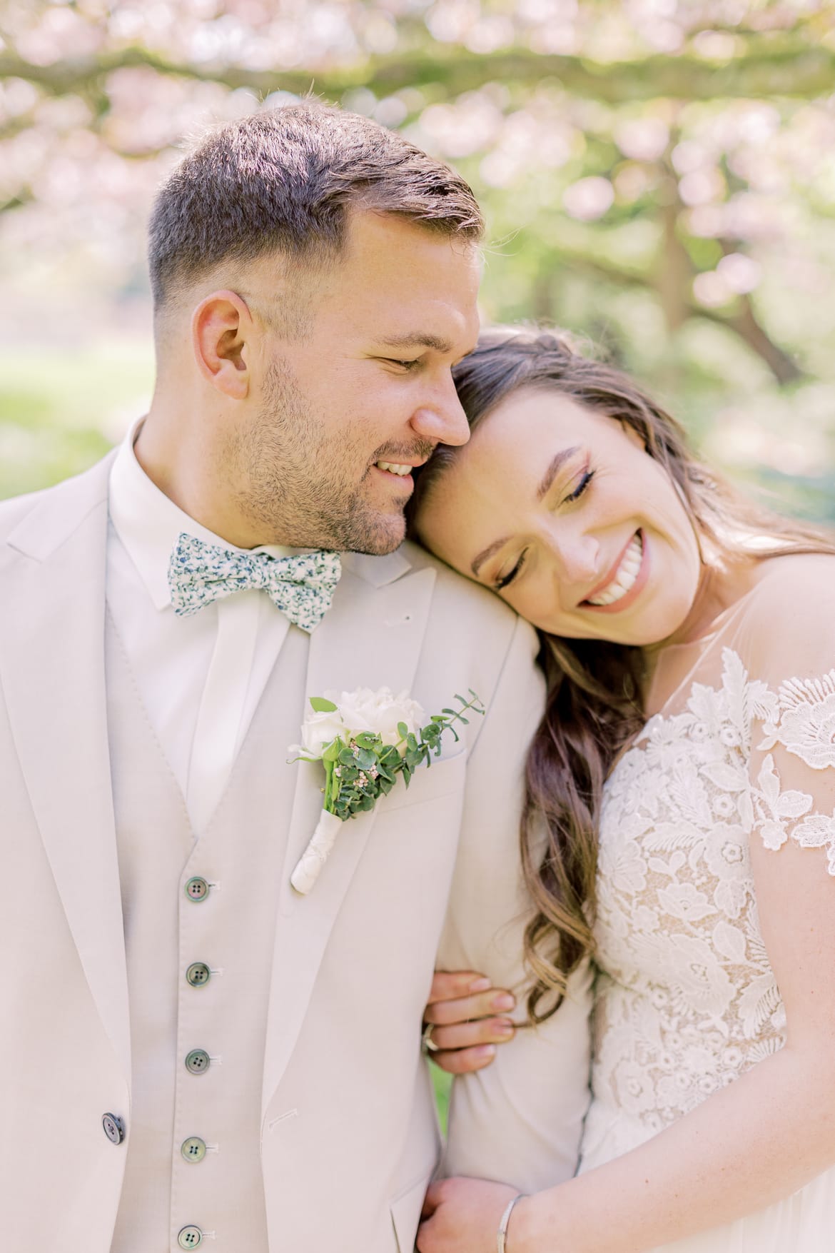 Hochzeitspaar im Botanischen Garten Berlin