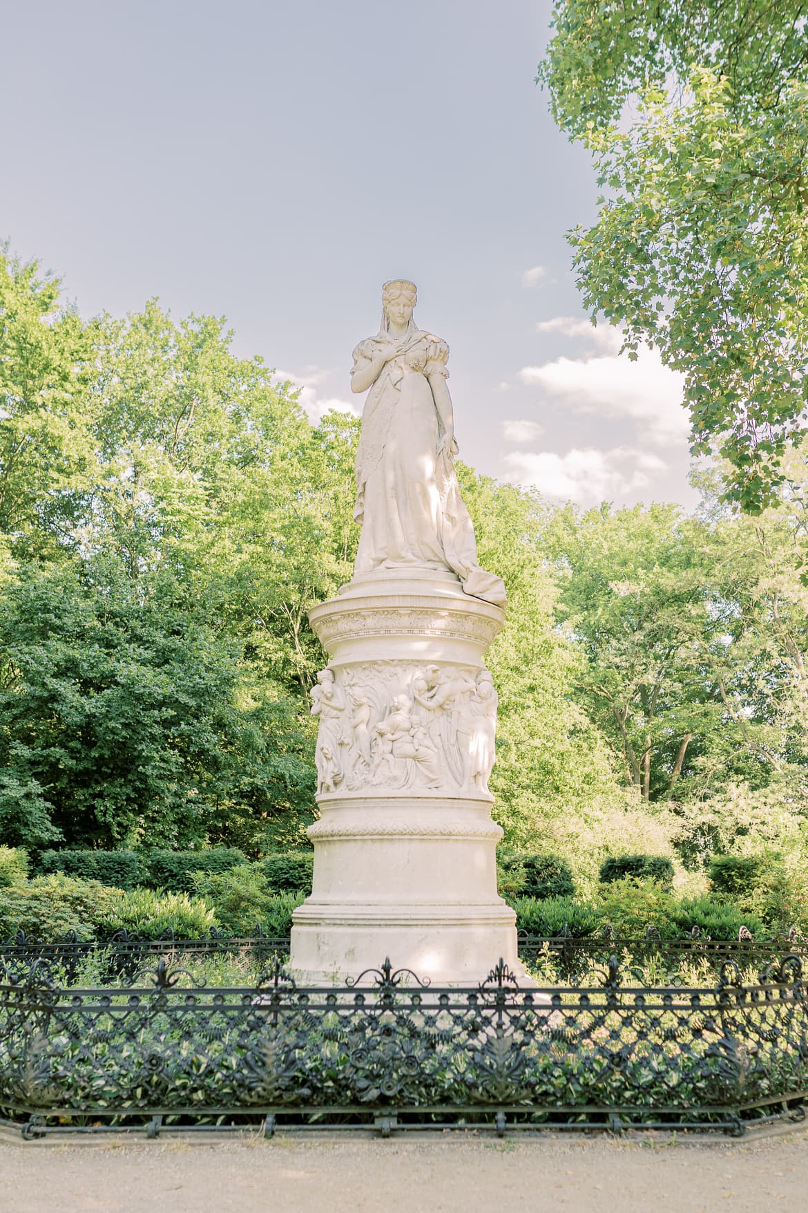 Luisendenkmal im Tiergarten Berlin