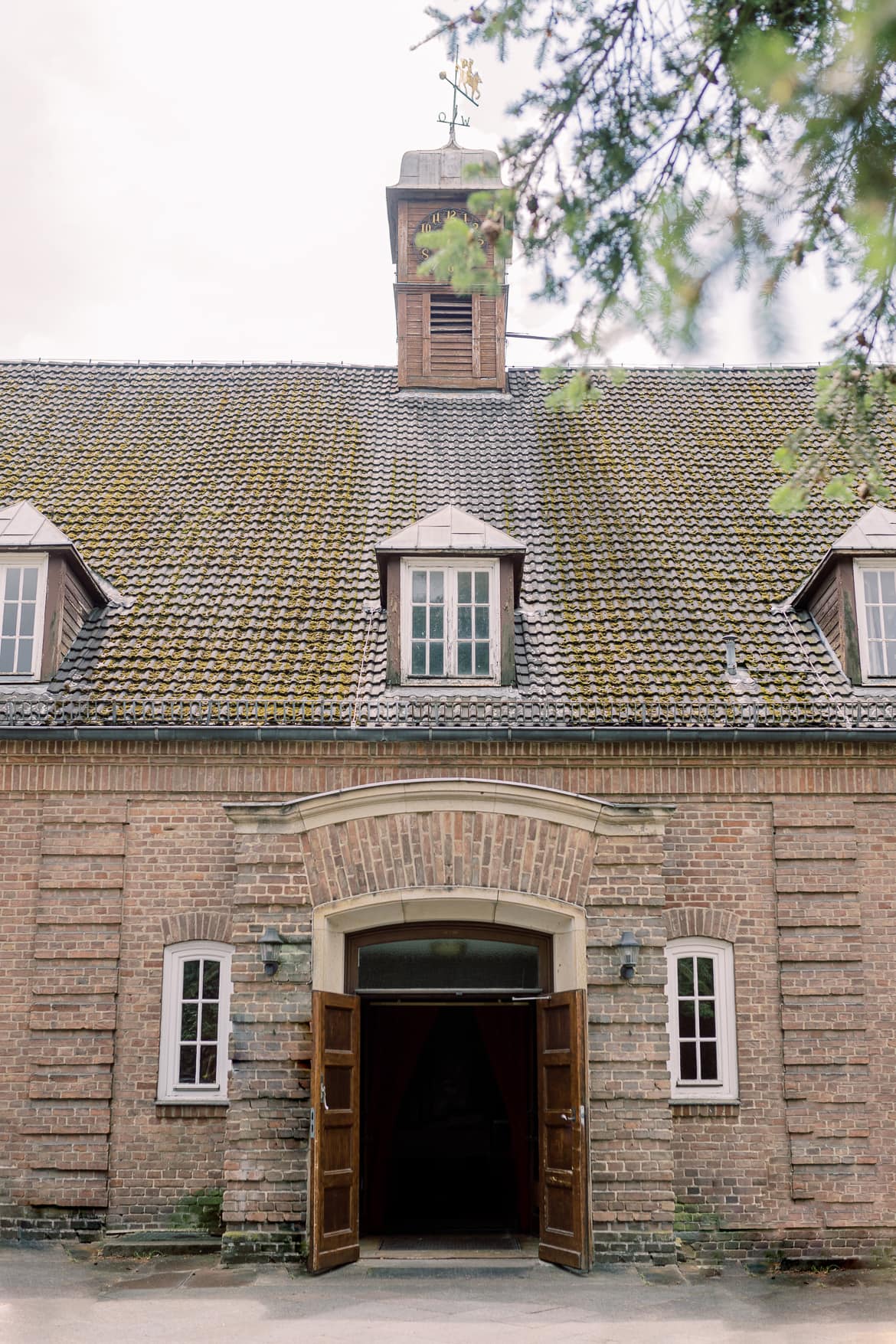 Hintereingang Landhaus Hubertus