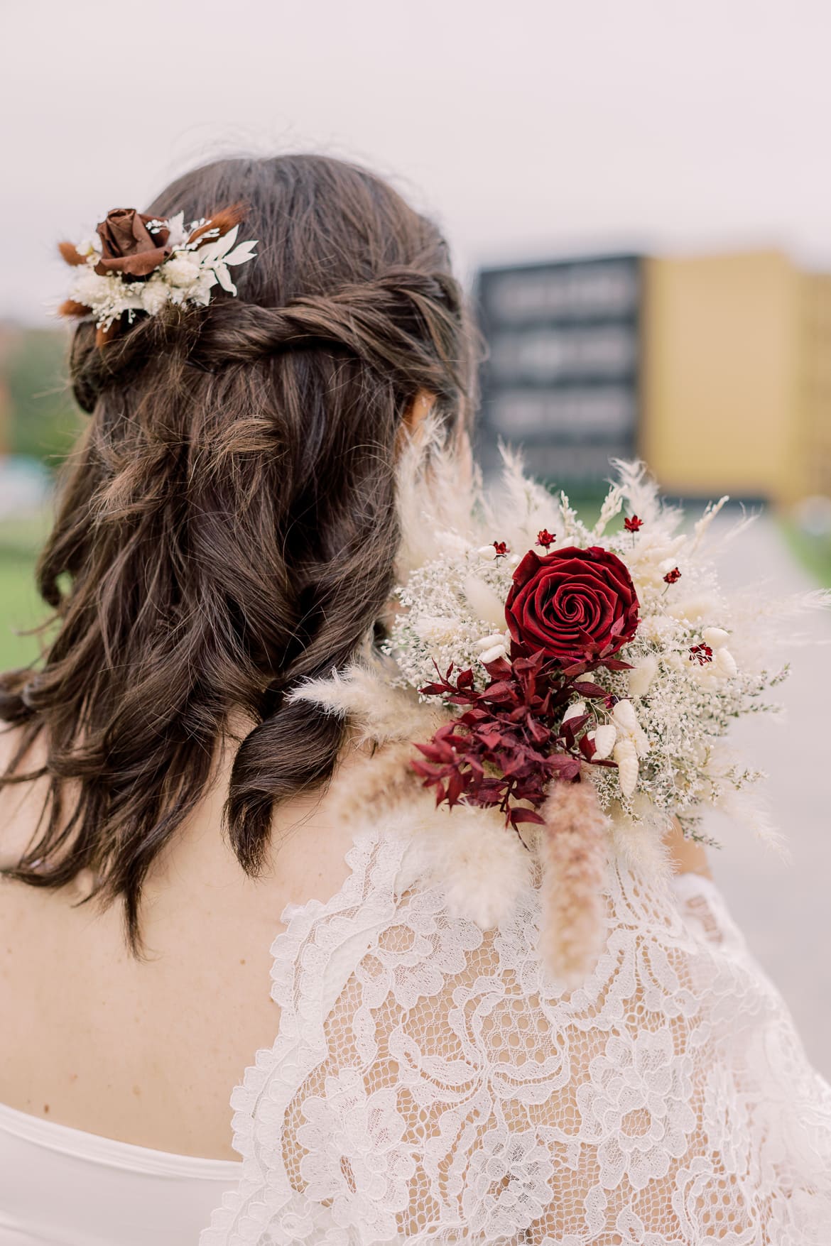 Hochzeitspaar bei den Motorenwerken Adlershof