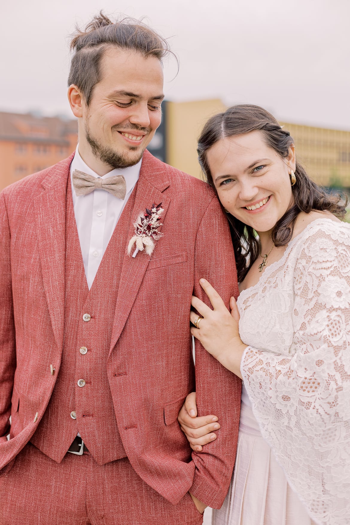 Hochzeitspaar bei den Motorenwerken Adlershof