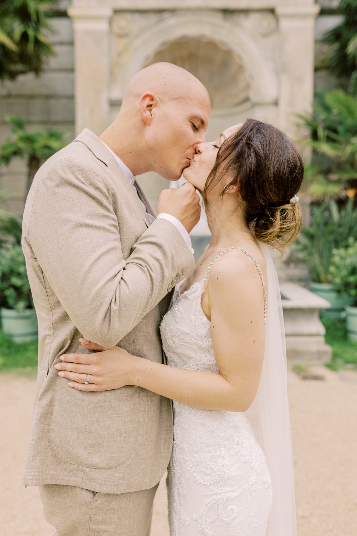 Hochzeitspaar Portraits im Sizilianischen Garten Potsdam