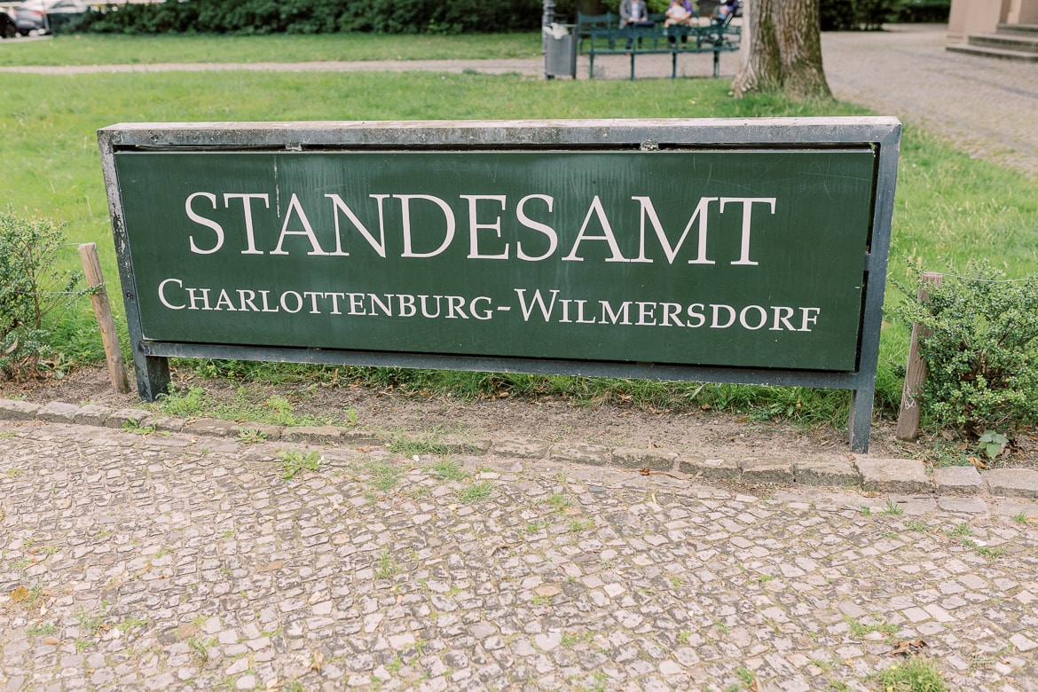 Familiäre standesamtlichen Trauung in der Villa Kogge Berlin Charlottenburg