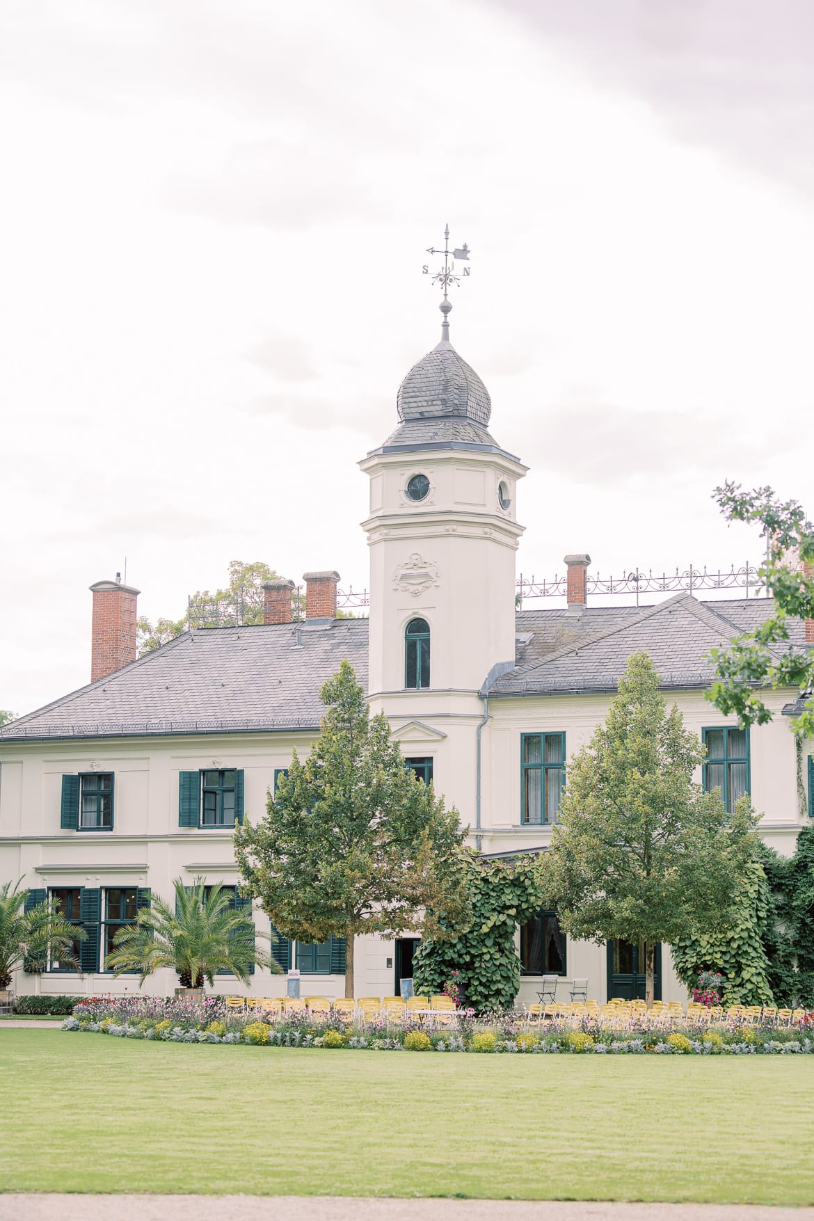 Schloss und Gutshof Britz