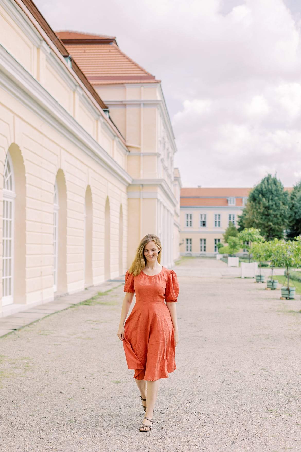 Fashion Portraits mit selbst entworfenen und genähten Kleid