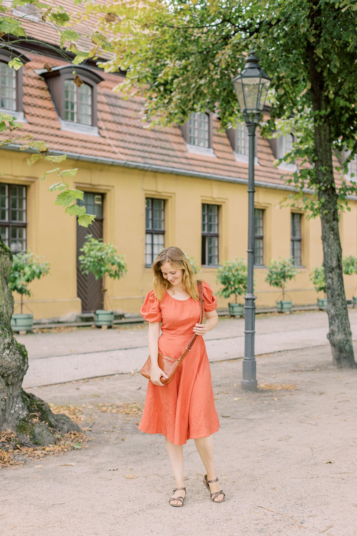 Fashion Portraits mit selbst entworfenen und genähten Kleid