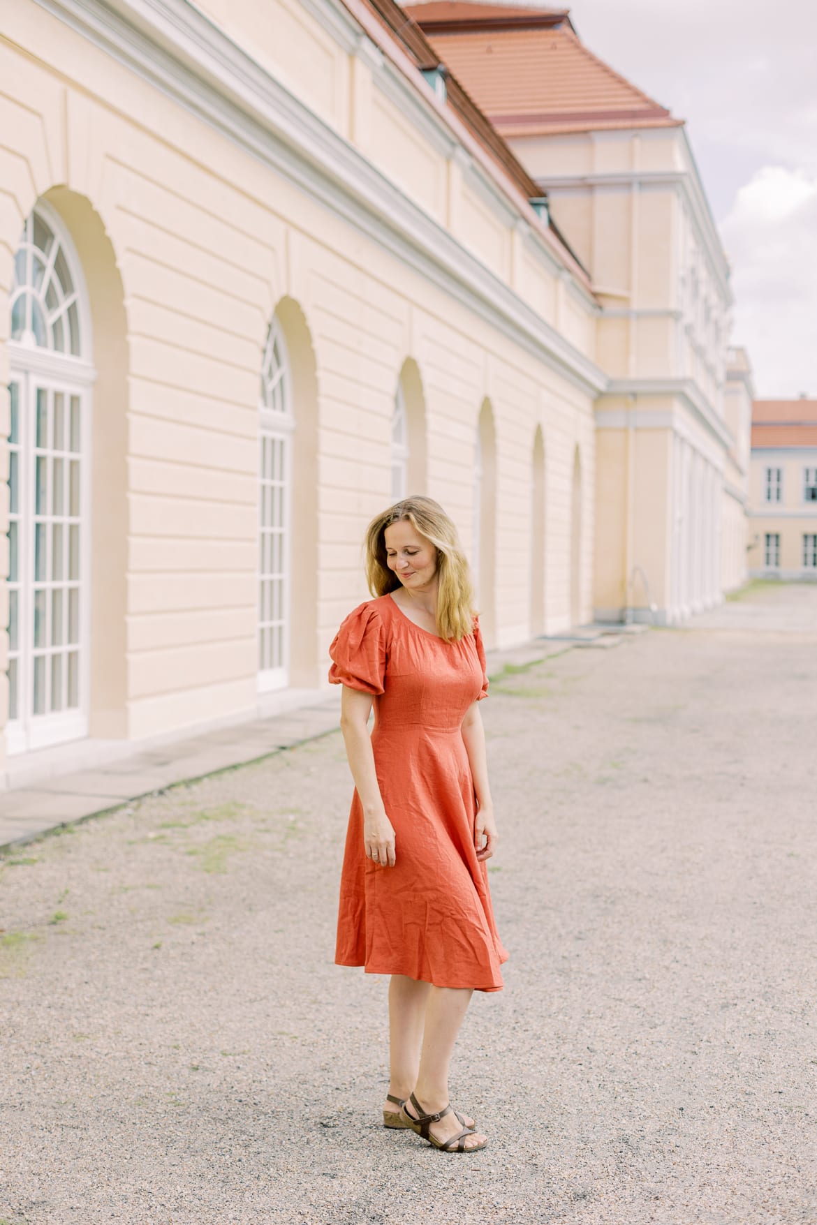 Fashion Portraits mit selbst entworfenen und genähten Kleid