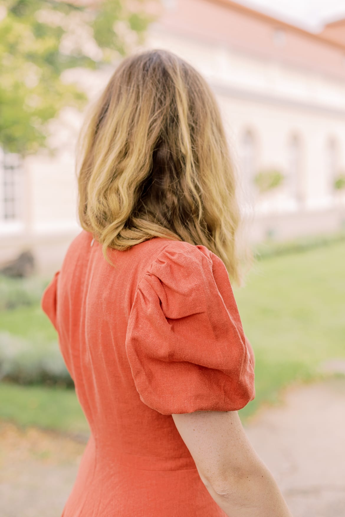 Fashion Portraits mit selbst entworfenen und genähten Kleid