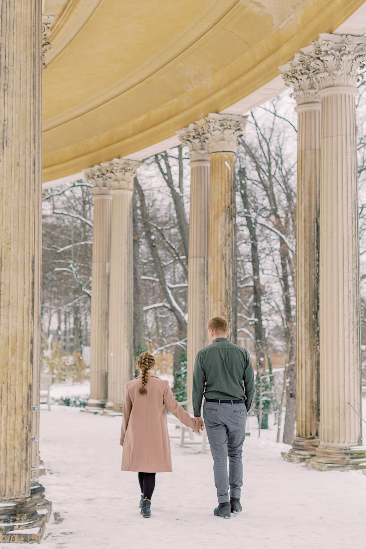 Winterliche Schnee Verlobung in Potsdam