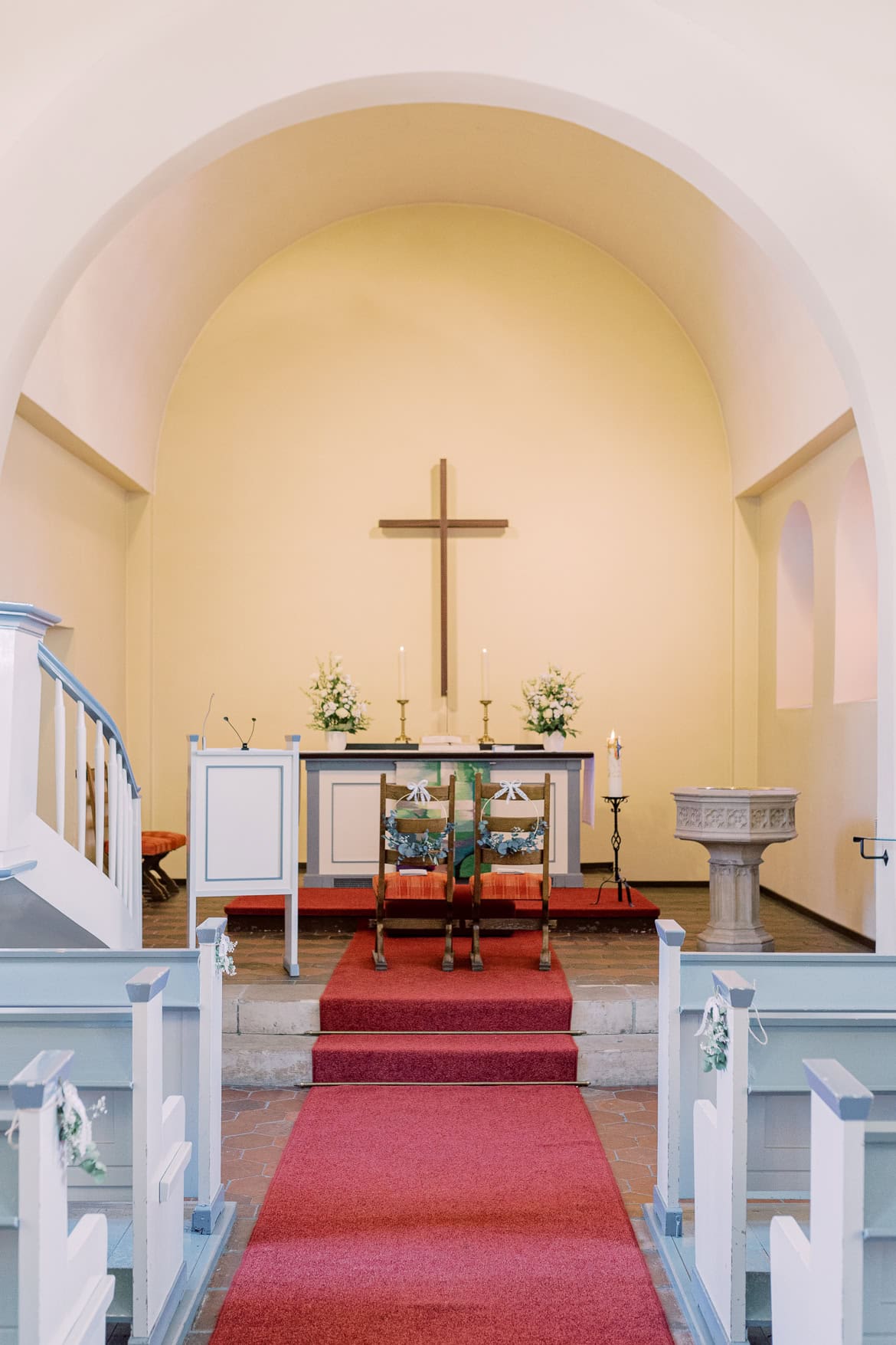 Kirchliche Trauung in der Dorfkirche Hermsdorf mit Feier in der Alten Fasanerie Lübars