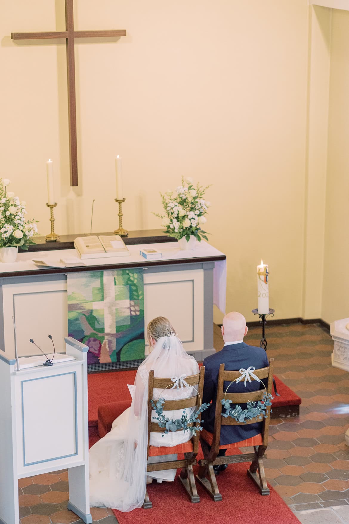 Kirchliche Trauung in der Dorfkirche Hermsdorf mit Feier in der Alten Fasanerie Lübars