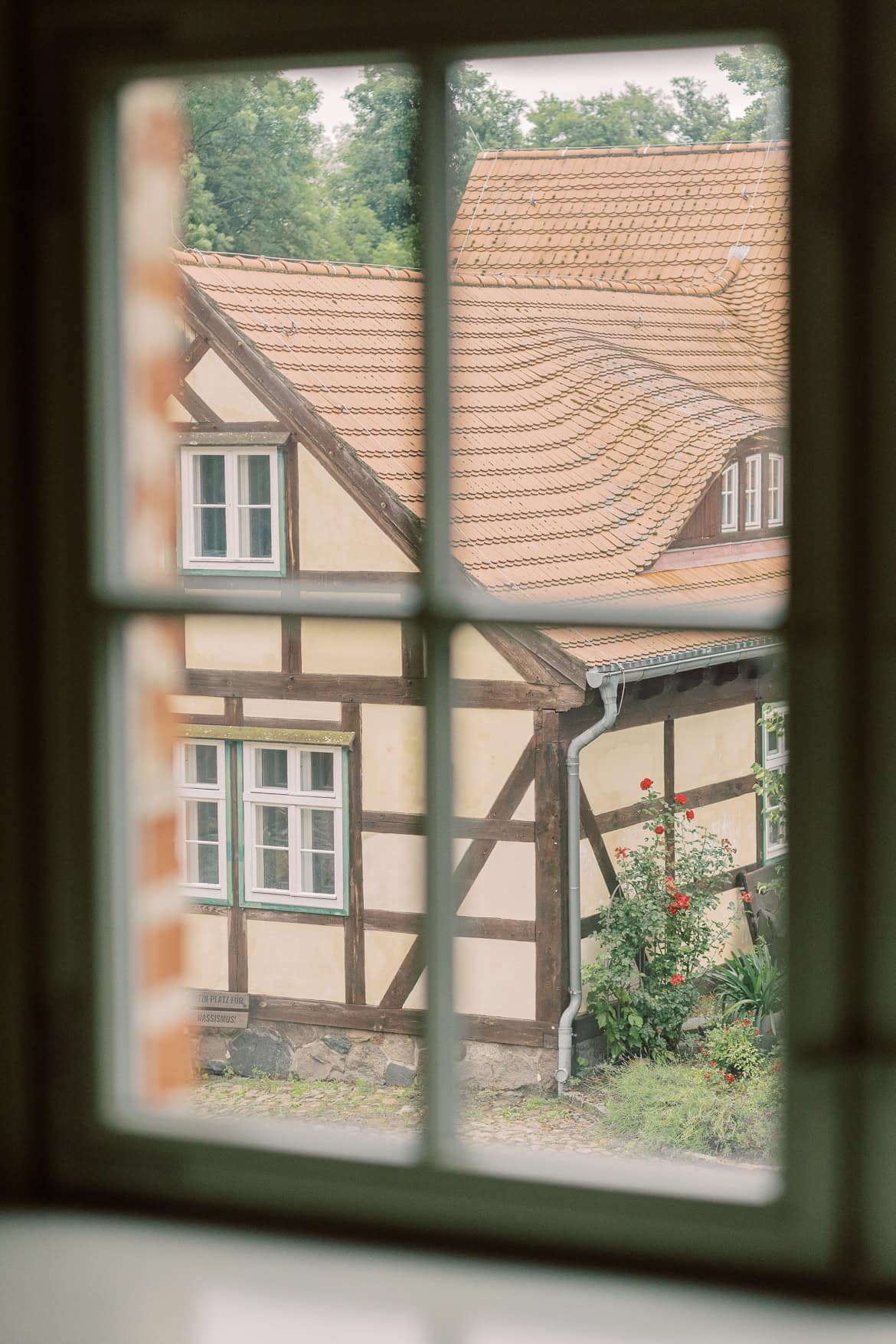 Hochzeit auf Burg Storkow mit freier Trauung im elterlichen Vierseithof