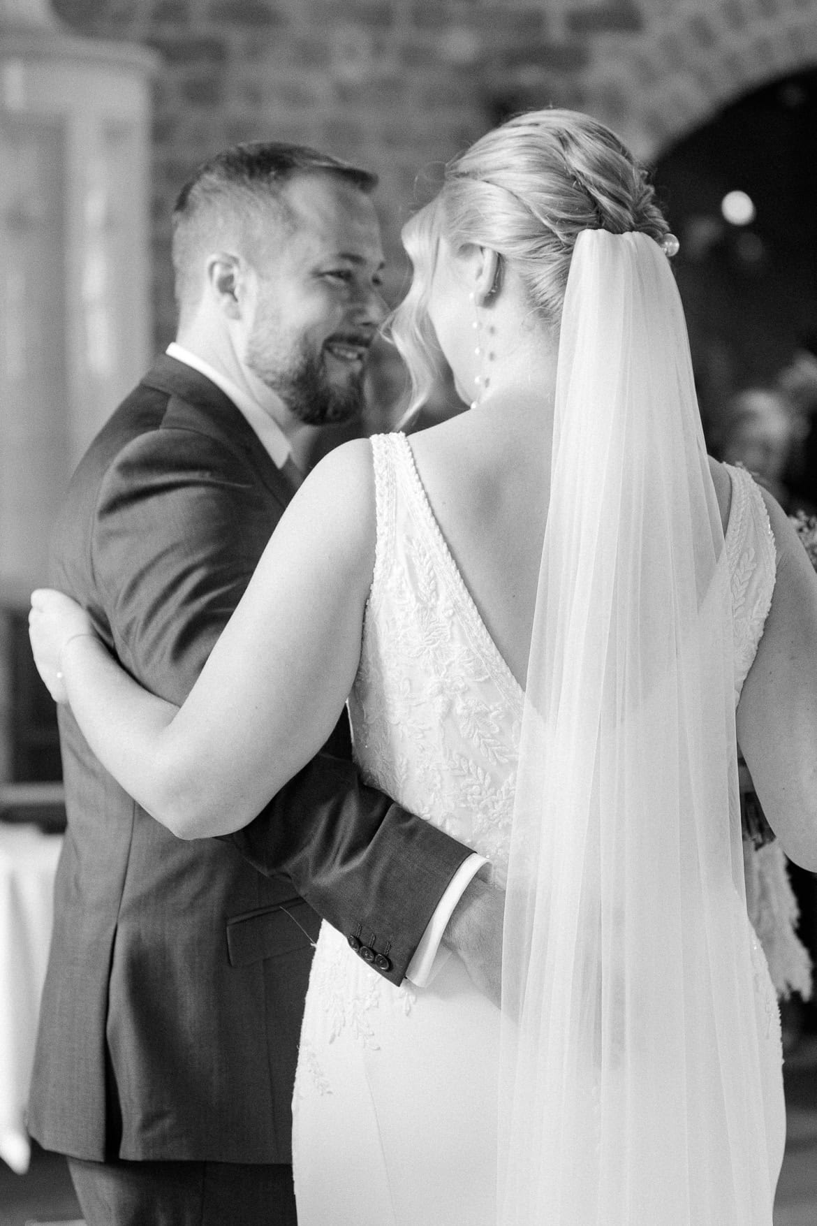 Hochzeit auf Burg Storkow mit freier Trauung im elterlichen Vierseithof