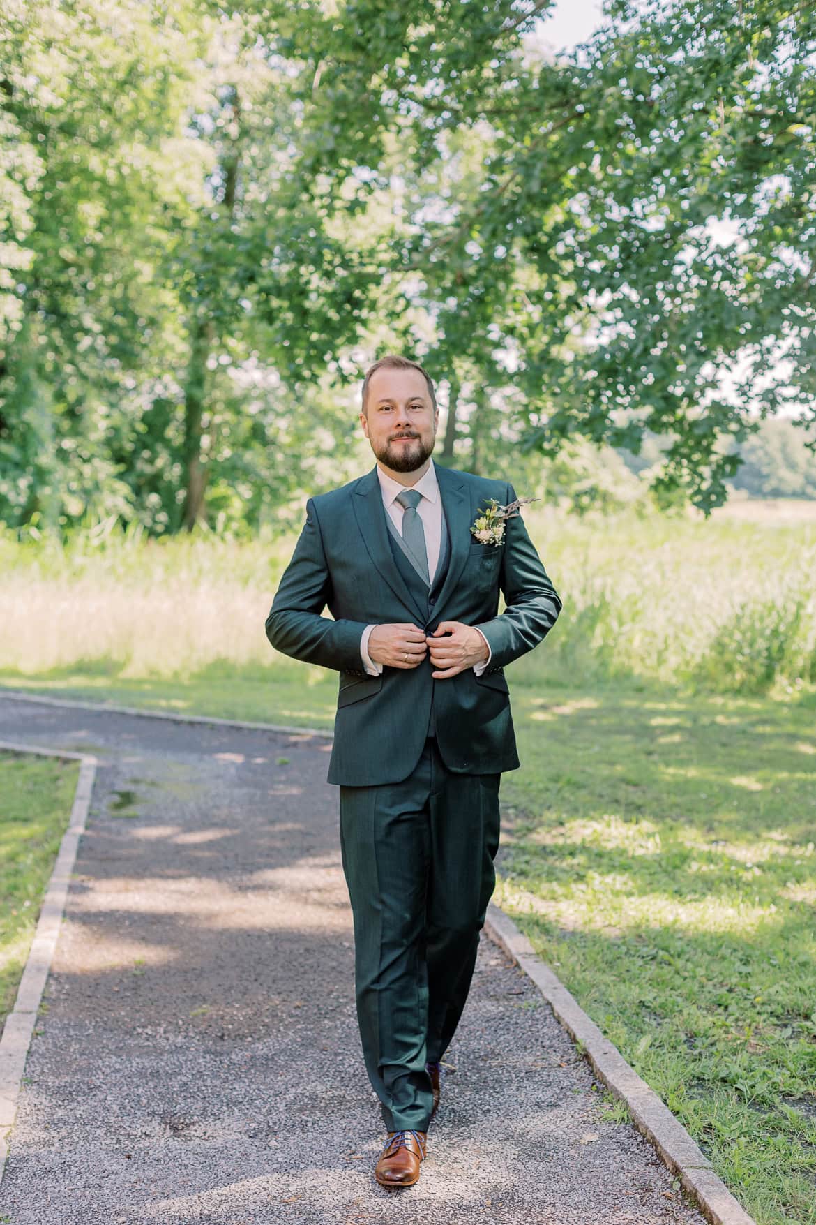 Hochzeit auf Burg Storkow mit freier Trauung im elterlichen Vierseithof