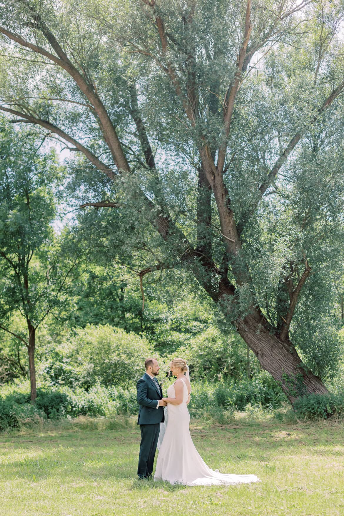 Hochzeit auf Burg Storkow mit freier Trauung im elterlichen Vierseithof