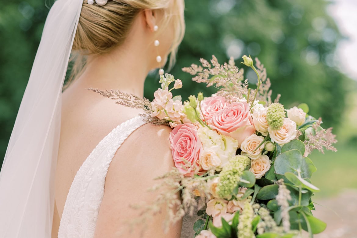 Hochzeit auf Burg Storkow mit freier Trauung im elterlichen Vierseithof