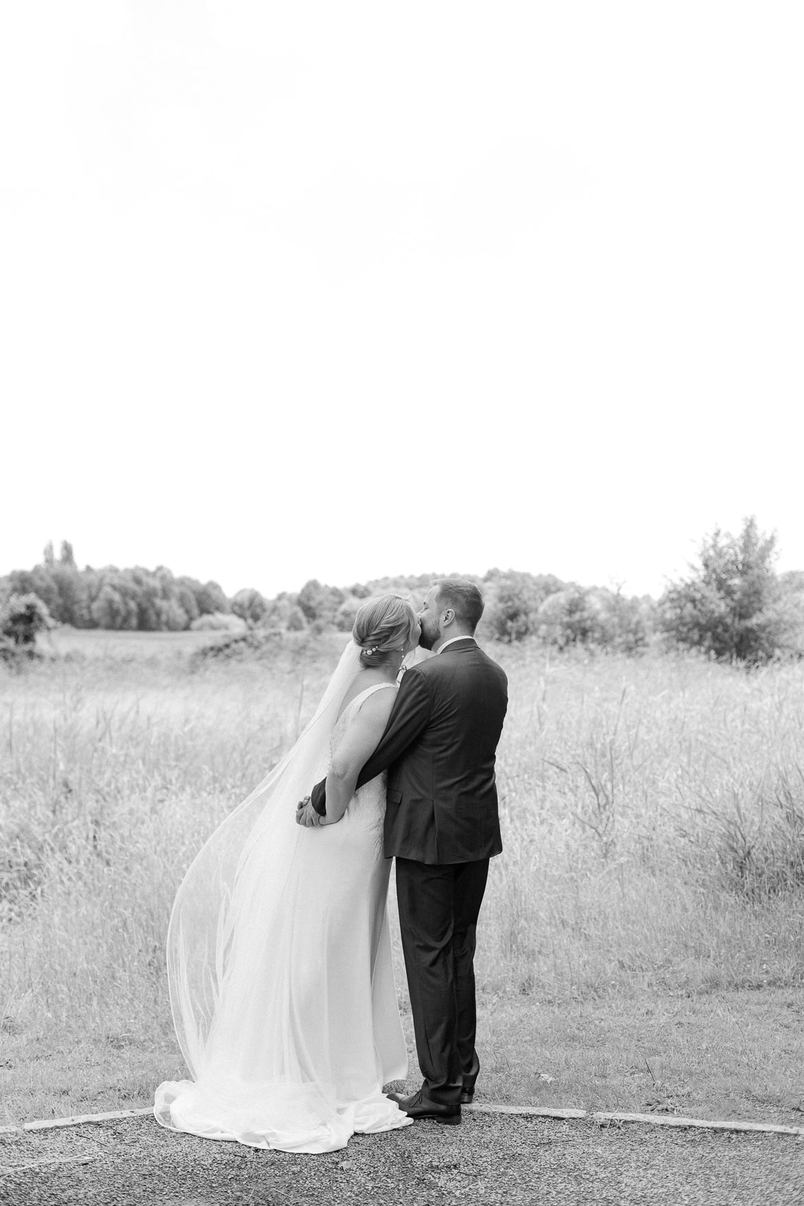 Hochzeit auf Burg Storkow mit freier Trauung im elterlichen Vierseithof