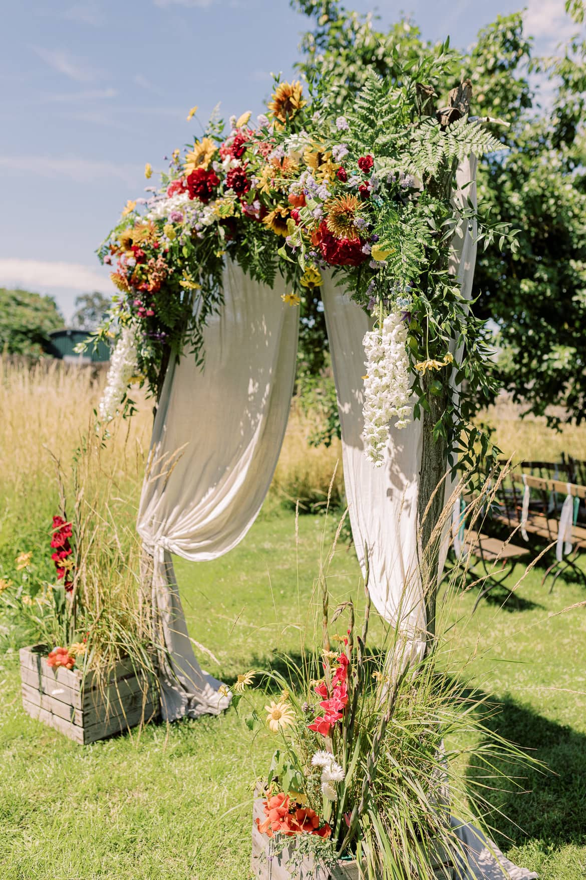 Landhochzeit im Vierseithof - Standesamtlich Heiraten unter Obstbäumen