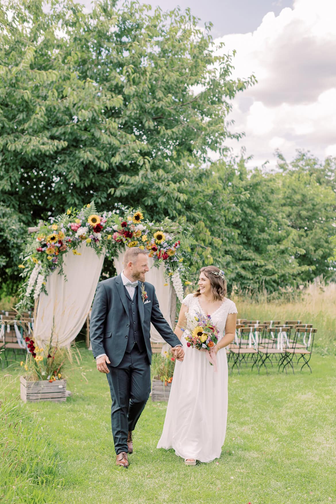 Landhochzeit im Vierseithof - Standesamtlich Heiraten unter Obstbäumen