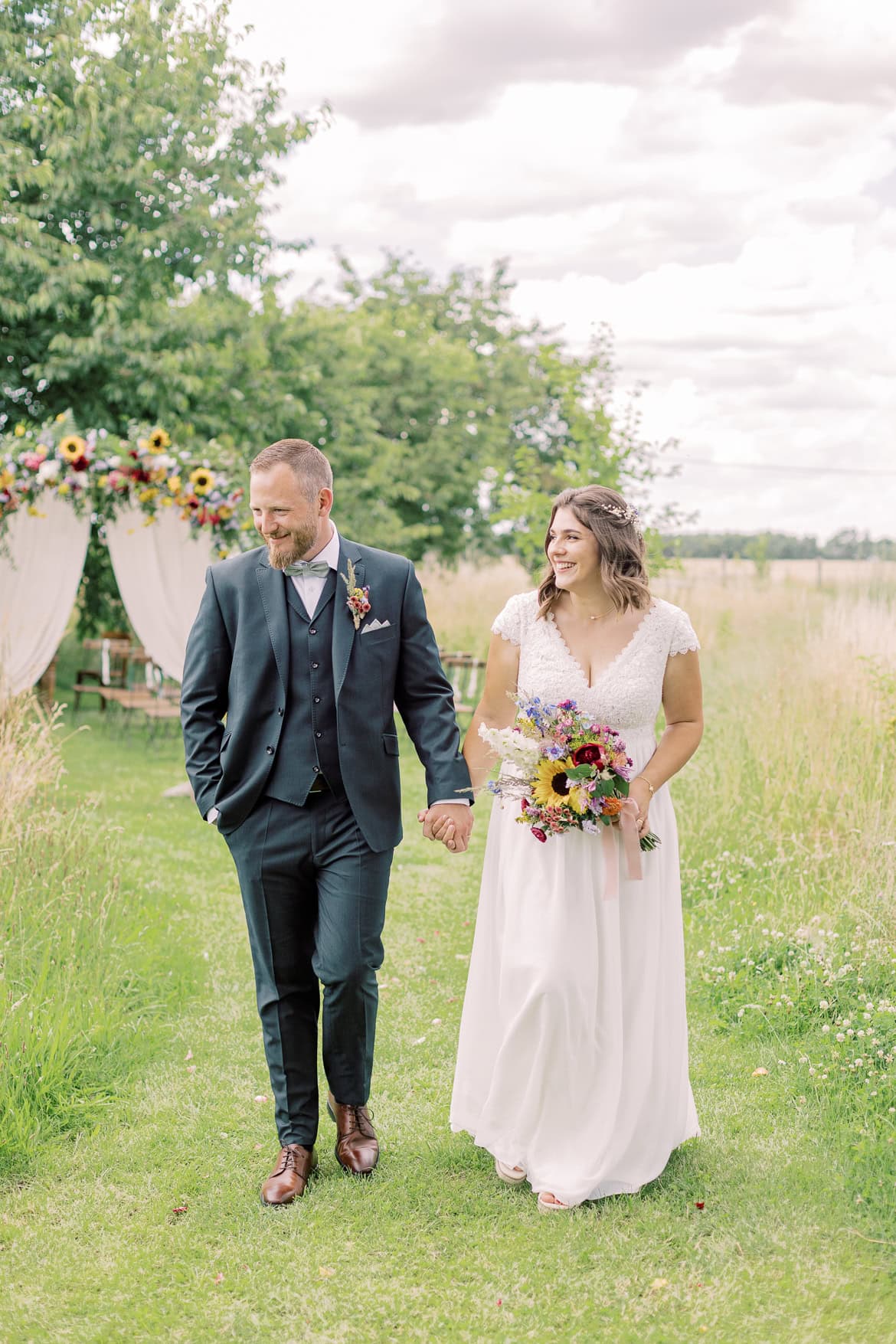 Landhochzeit im Vierseithof - Standesamtlich Heiraten unter Obstbäumen