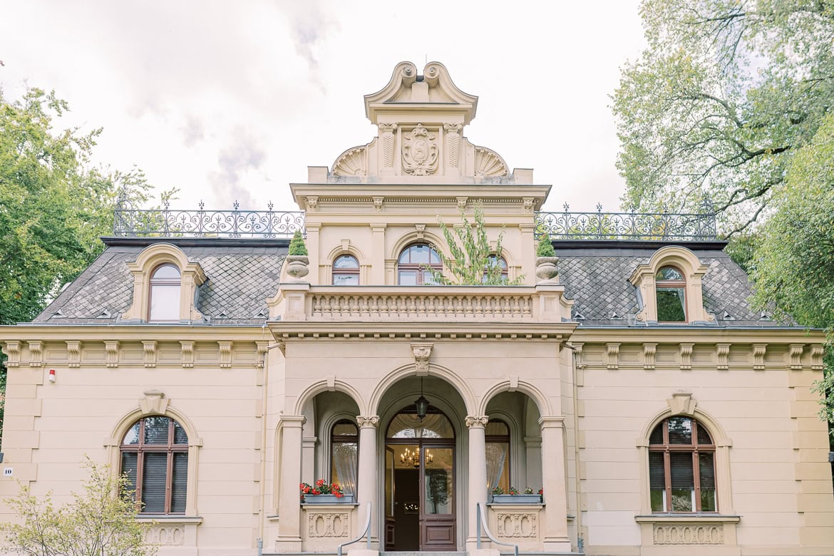 Elopement in Berlin Zehlendorf mit Portraits in Mitte