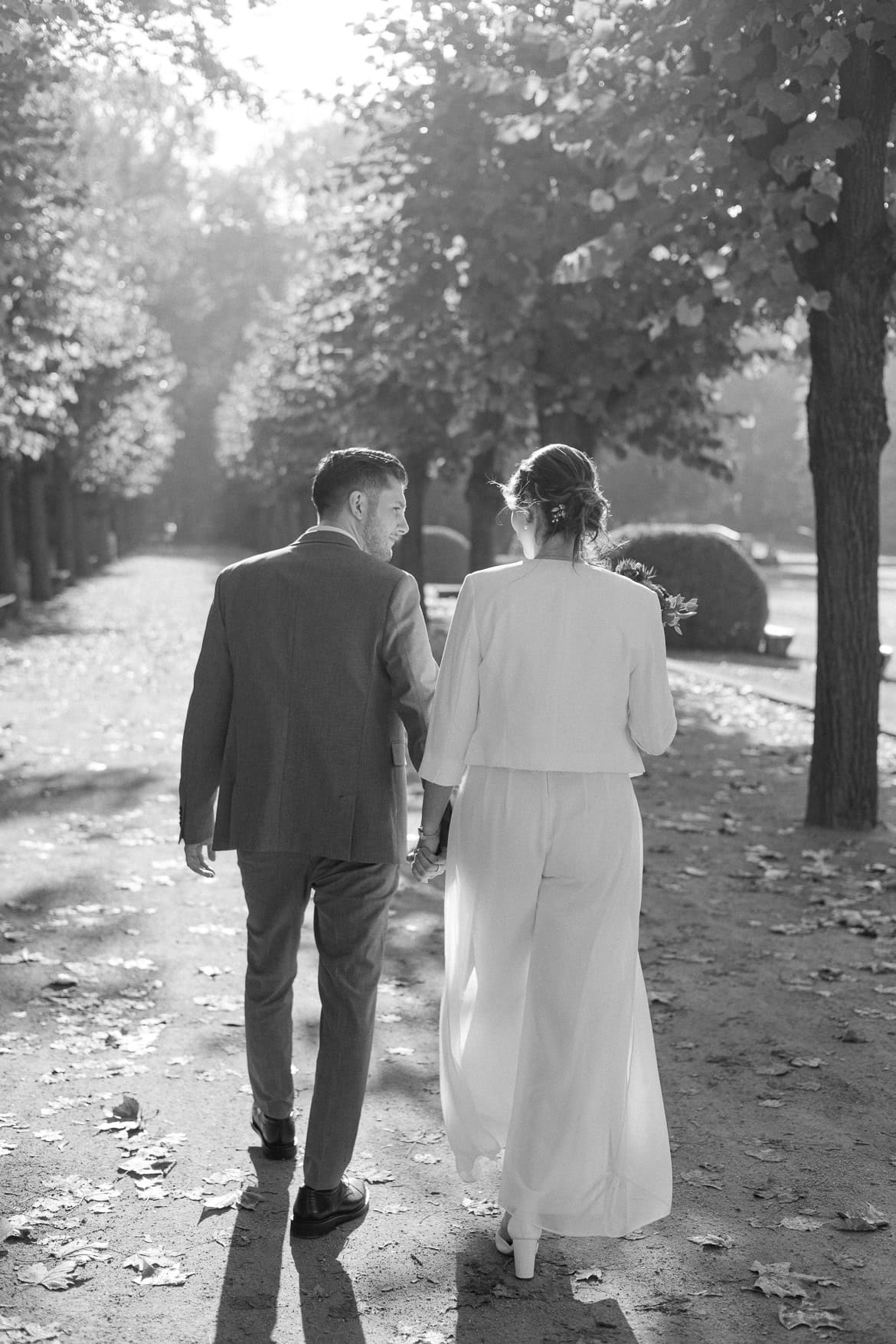 Herbst Hochzeit mit Sonne im Schloss Friedrichsfelde, Berlin