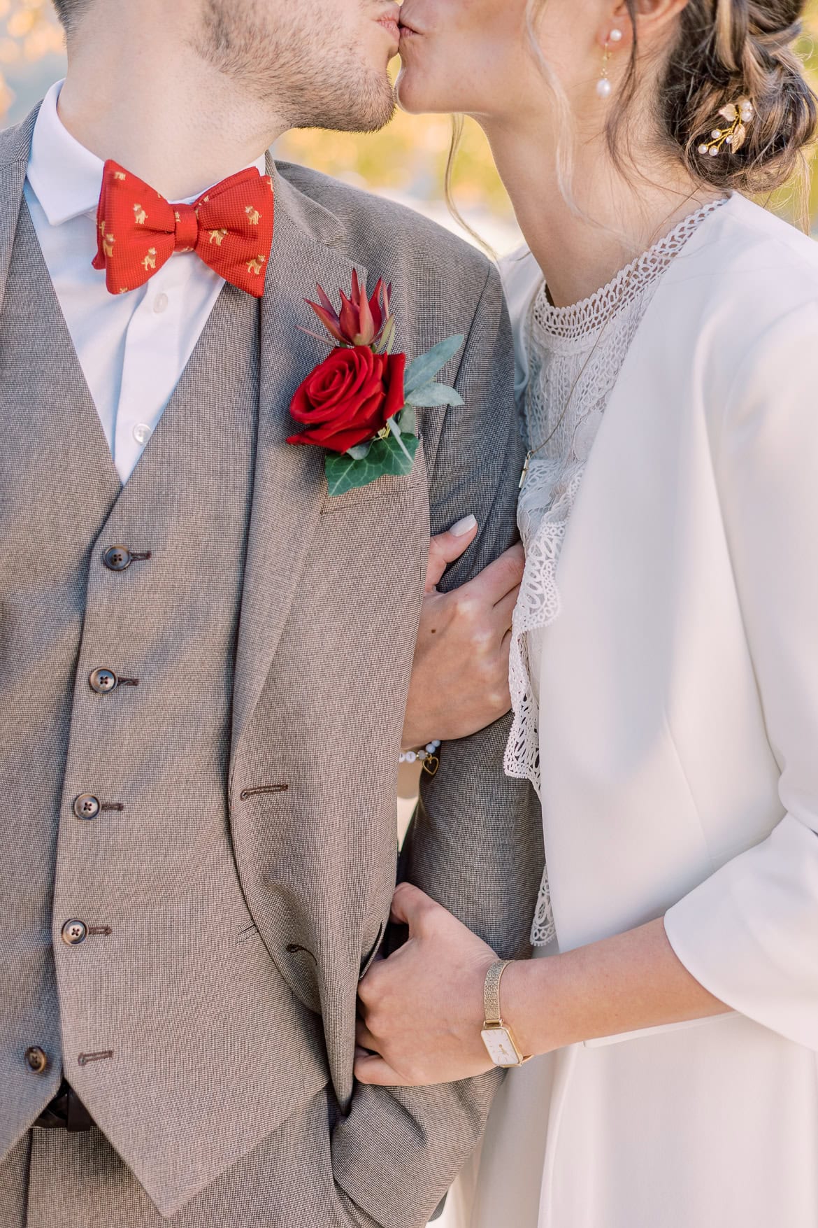 Herbst Hochzeit mit Sonne im Schloss Friedrichsfelde, Berlin